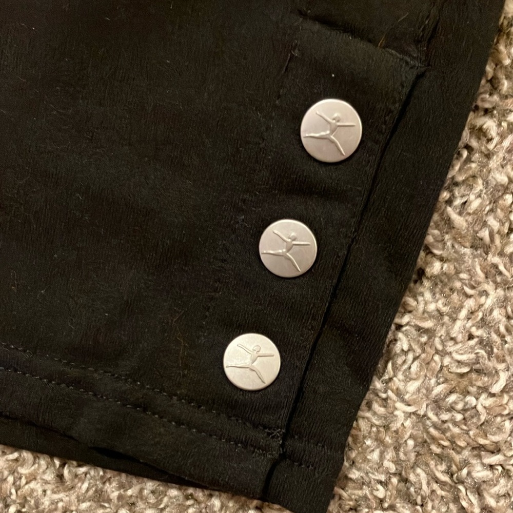 NWT Danskin Black Capris - Picture 5 of 6